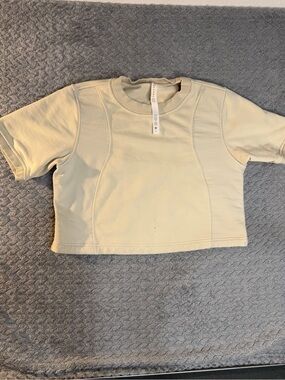 lululemon athletica Cropped Short Sleeve Crew Top - Cream